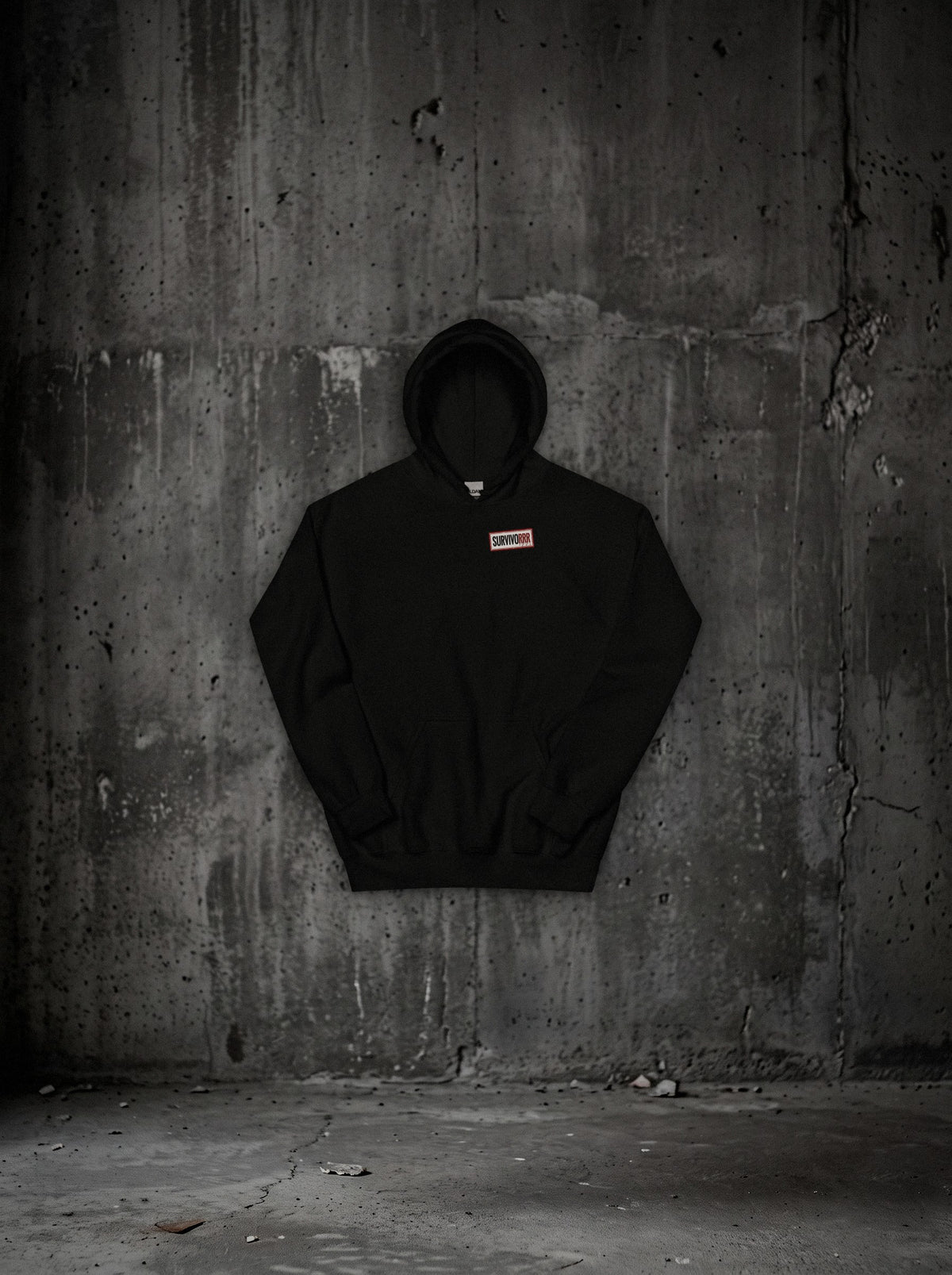 Hoodie Le mois a 30 jours noir, face, tampon cœur, sur mur béton